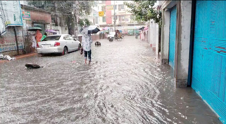 অল্প বৃষ্টিতেই মিরপুর রূপনগনের বেহাল অবস্থা