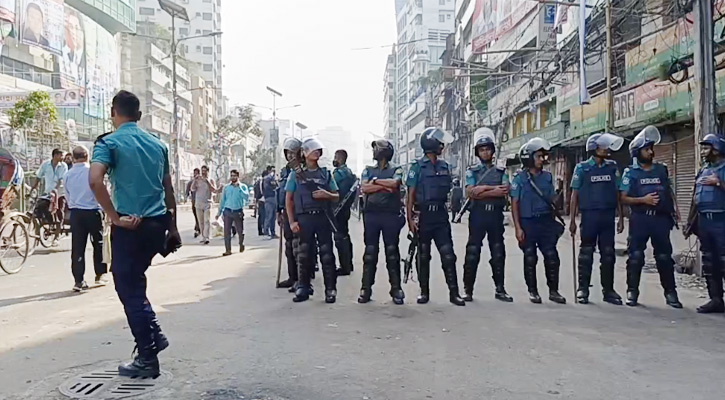 বিএনপি ও সমমনা দলগুলোর ডাকা ৭২ ঘন্টা অবরোধ কর্মসূচির প্রথম দিনের চিত্র