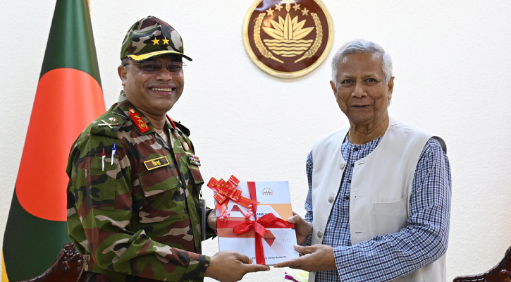 প্রধান উপদেষ্টা প্রফেসর মুহাম্মদ ইউনূসের নিকট আজ ঢাকায় তেজগাঁওয়ে তাঁর কার্যালয়ে বেপজার নির্বাহী চেয়ারম্যান মেজর জেনারেল আবুল কালাম মোহম্মদ জিয়াউর রহমান সংস্থাটির বার্ষিক প্রতিবেদন পেশ করেন।