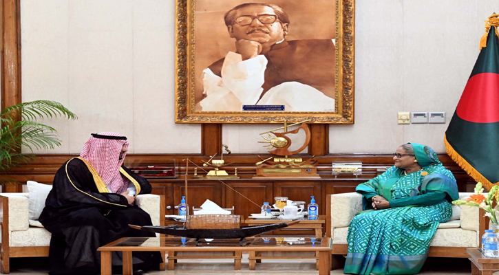 প্রধানমন্ত্রী শেখ হাসিনার সাথে আজ গণভবনে বাংলাদেশে সৌদি আরবের রাষ্ট্রদূত Essa Youssef Essa Al Duhailan সাক্ষাৎ করেন। 
