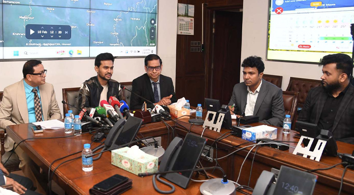 স্থানীয় সরকার, পল্লী উন্নয়ন ও সমবায় উপদেষ্টা আসিফ মাহমুদ সজীব ভূঁইয়া আজ রাজধানীর নগর ভবনে ২০২০-২১ হতে ২০২৩-২৪ অর্থবছরে পিরোজপুর জেলার ১৭টি প্রকল্প বাস্তবায়নের ক্ষেত্রে ঘুস-দুর্নীতি ও অনিয়মের অভিযোগসমূহের তদন্ত প্রতিবেদন এবং গৃহীত পদক্ষেপ বিষয়ে সাংবাদিকদের ব্রিফ করেন।