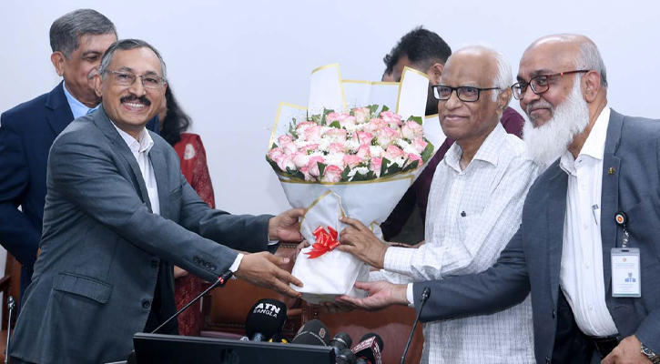 আজ শিক্ষা মন্ত্রণালয়ের মাধ্যমিক ও উচ্চশিক্ষা বিভাগের সভাক্ষে মন্ত্রণালয়ের নবনিযুক্ত উপদেষ্টা অধ্যাপক সি আর আবরারের যোগদান ও বিদায়ি উপদেষ্টা ওয়াহিদউদ্দিন মাহমুদের বিদায় উপলক্ষ্যে আয়োজিত অনুষ্ঠানে উপদেষ্টাগণ বক্তব্য রাখেন।