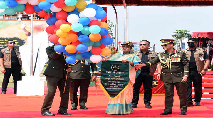 প্রধানমন্ত্রী শেখ হাসিনা কিশোরগঞ্জের মিঠামইনে বীর মুক্তিযোদ্ধা আবদুল হামিদ সেনানিবাস উদ্বোধন করেন।