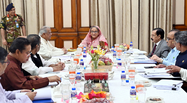 প্রধানমন্ত্রী শেখ হাসিনা ঢাকায় গণভবনে বাংলাদেশ আওয়ামী লীগের সংসদীয় মনোনয়ন-বোর্ড সভায় সভাপতিত্ব করেন। 