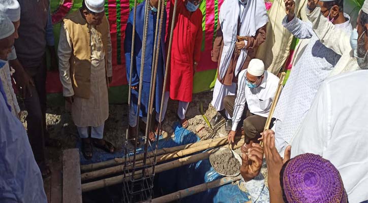 বোদায় মসজিদের ৩ তলা ভবন নির্মানের ভিত্তিপ্রস্তর উদ্বোধন