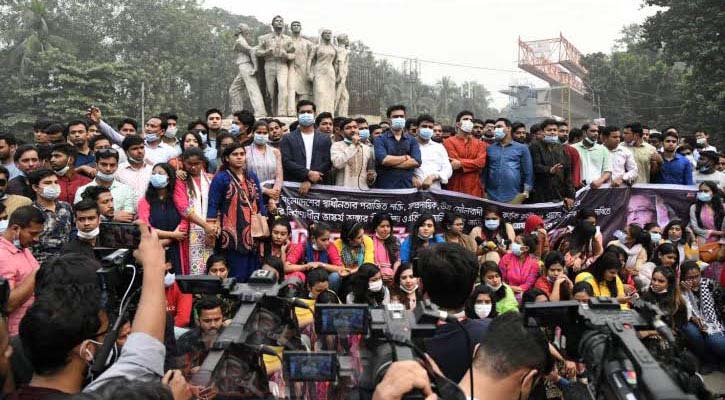 দিনের বেলায় আসিস, তোদের ইমানি শক্তি দেখবো : ছাত্রলীগ সভাপতি