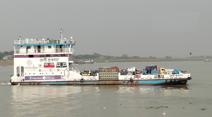 ফেরি চলাচলের সময় ২ ঘণ্টা কমল