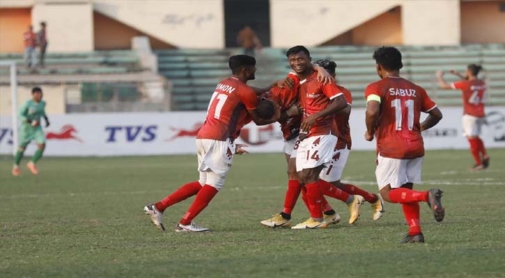 আবাহনীকে স্রেফ উড়িয়ে দিলো বসুন্ধরা