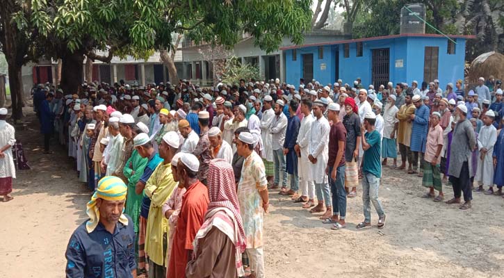 সাংবাদিক নমশের আলমের মায়ের ইন্তেকাল!  