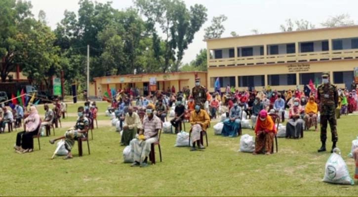 দেশের বিভিন্ন এলাকার ৩ হাজার ২৭৯টি অসহায়, দুস্থ পরিবারকে খাদ্য সহায়তা করেছেন  সেনাবাহিনী