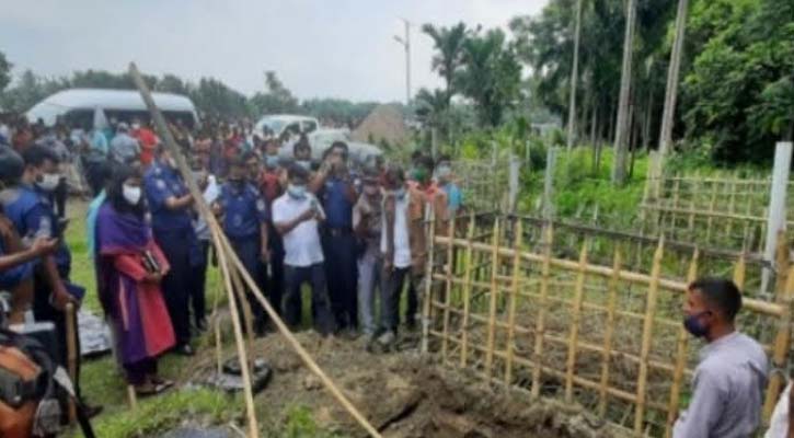 ৩৮ দিন পর তরুণীর লাশ কবর থেকে উত্তোলন