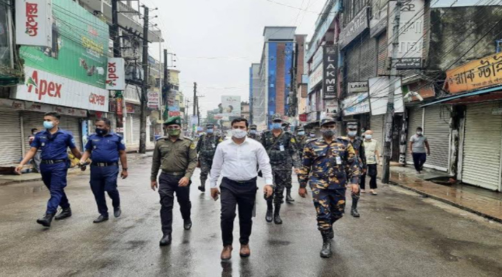 লক্ষ্মীপুরে লকডাউন ৩য় দিনে ১২২ মামলা, ৮০ হাজার টাকা জরিমানা