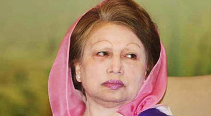 আজ দুপুরে করোনার টিকা নেবেন বিএনপি চেয়ারপারসন খালেদা জিয়া