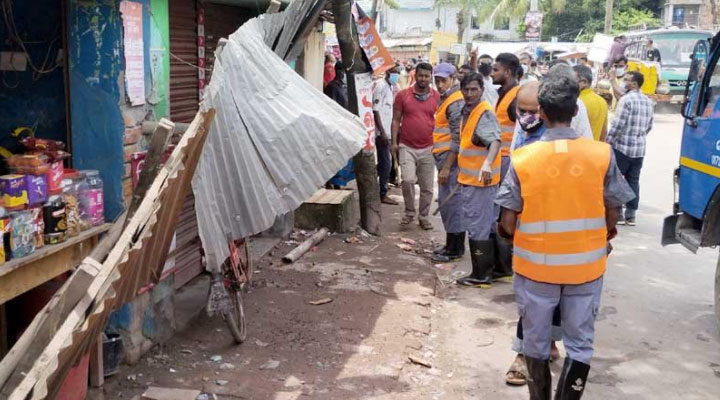 পাইকগাছায় অবৈধ স্থপনা উচ্ছেদ