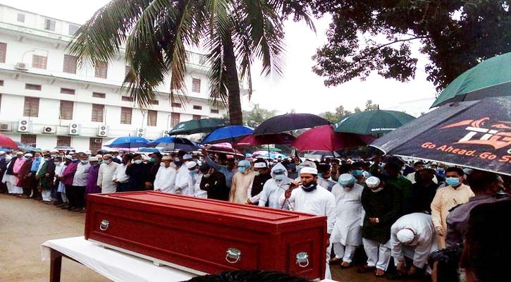 সুপ্রিম কোর্টে রফিক-উল হকের তৃতীয় জানাজা সম্পন্ন