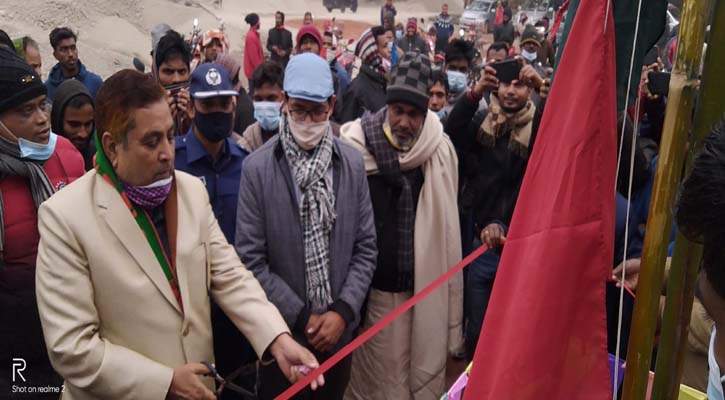 তেঁতুলিয়ার ভজনপুরে ট্রাক টার্মিনালের উদ্ধোধন