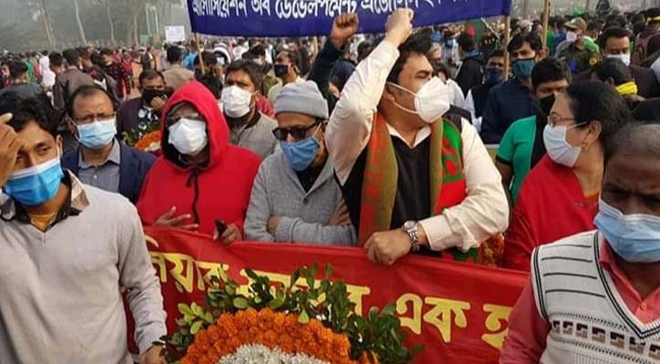মহান বিজয় দিবসে জাতীয় স্মৃতিসৌধে ওয়ার্কার্স পার্টির শ্রদ্ধা