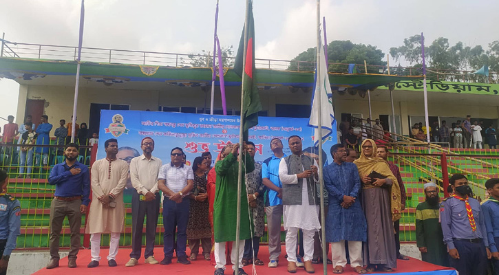 পঞ্চগড়ে অনুর্ধ্ব-১৭ বালক-বালিকা ফুটবল টুর্নামেন্ট শুরু