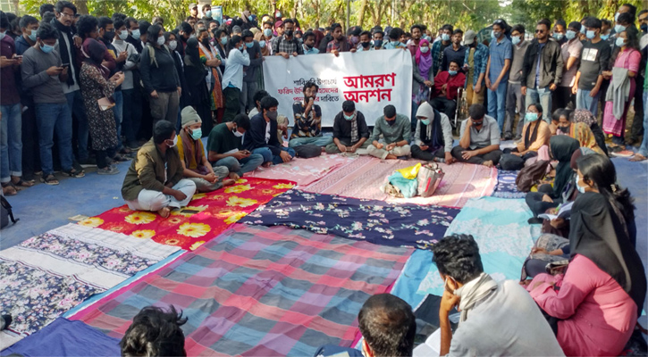 শাবিতে দায়ী ব্যক্তিদের পদত্যাগের দাবি