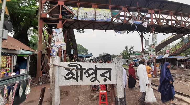 শ্রীপুরে সংরক্ষিত ৩ টিকিটের হদিস মেলেনি