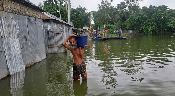 কুড়িগ্রামে বন্যা পরিস্থিতির কিছুটা উন্নতি, দুর্ভোগ কমেনি বানভাসীদের