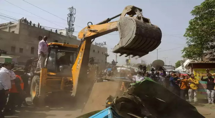 মুসলমানদের বাড়ি ভেঙে দেওয়ার বিরুদ্ধে ভারতজুড়ে বিক্ষোভ