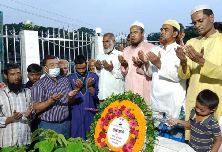 তারাকান্দায় ভাষা সৈনিক শামছুল হকের কবর জিয়ারত করলেন নবগঠিত শ্রমিকলীগের নেতৃবৃন্দ