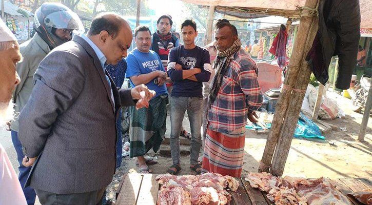 চাঁপাইনবাবগঞ্জে অসুস্থ গরুর মাংস বিক্রি , ১০ হাজার টাকা জরিমানা