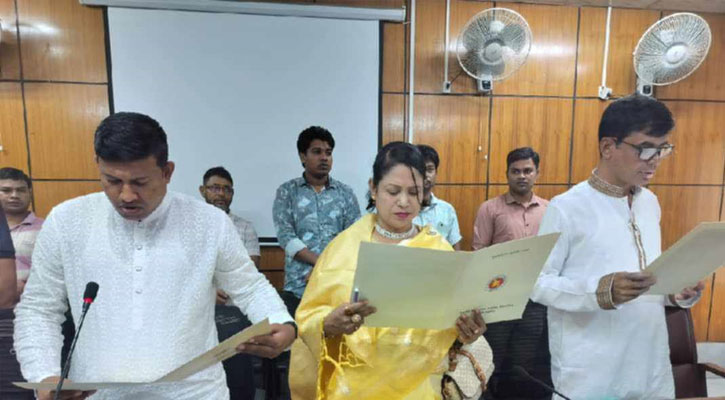 সরিষাবাড়ী উপজেলা পরিষদের চেয়ারম্যান ও ভাইস চেয়ারম্যানদের শপথগ্রহণ সম্পন্ন