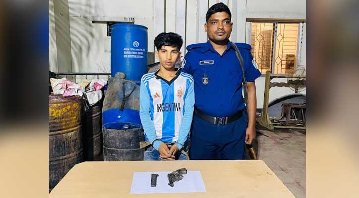 রূপগঞ্জে দেশীয় পিস্তল-ম্যাগাজিনসহ কিশোর গ্রেফতার