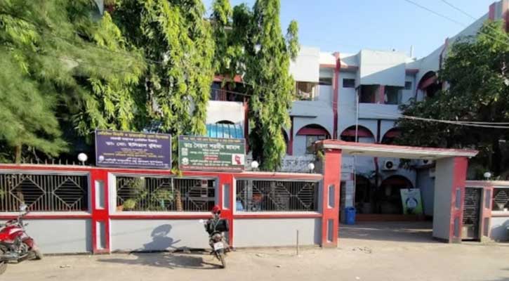 নরসিংদীতে রোগী ও স্বজনদের ওপর এক হাসপাতাল কর্তৃপক্ষের হামলা