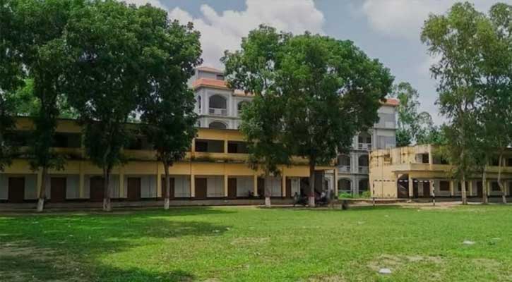 এসএসসি পরীক্ষায় প্রশ্নপত্রের ছবি তোলায় যুবকের কারাদণ্ড, এক ছাত্রী বহিষ্কার