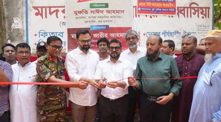 যত্রতত্র ময়লা না ফেলার আহ্বান ডিএনসিসি প্রশাসকের