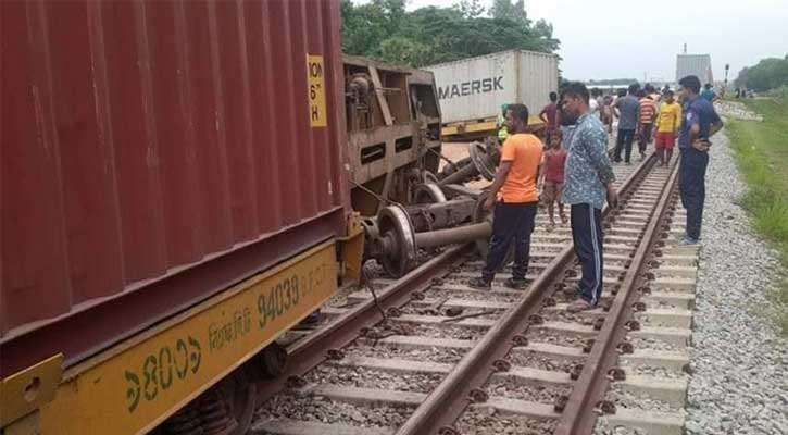 চট্টগ্রাম ও সিলেটের সাথে ঢাকার রেল যোগাযোগ বন্ধ