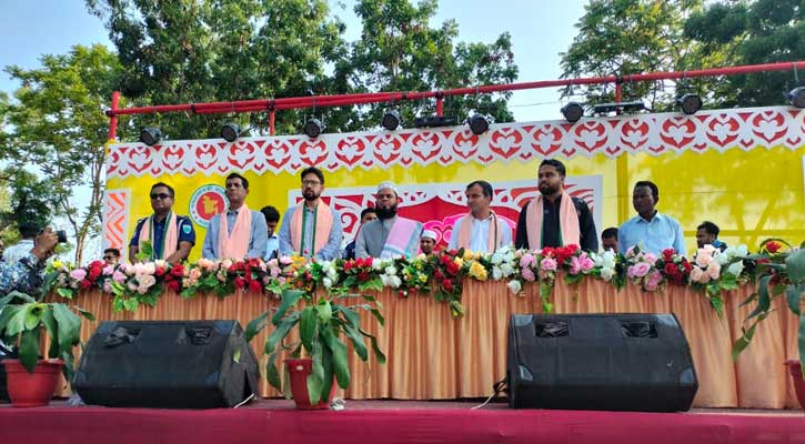 চা শিল্পাঞ্চলে ফাগুয়া উৎসবে আনন্দে মেতেছেন চা শ্রমিক জনগোষ্ঠীরা
