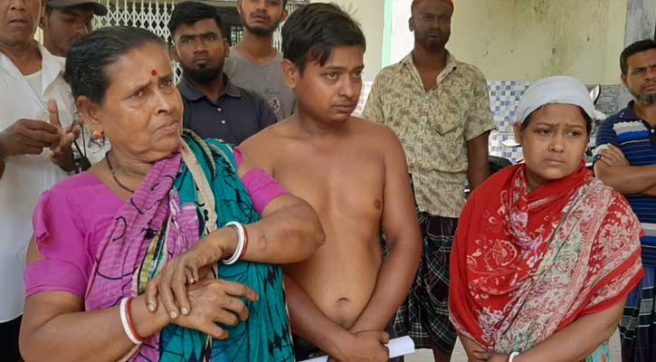 হিন্দু সম্প্রদয়ের চিংড়ি ঘের দখল বিএনপি নেতার, নারীসহ ৪ জনকে পিটিয়ে জখম