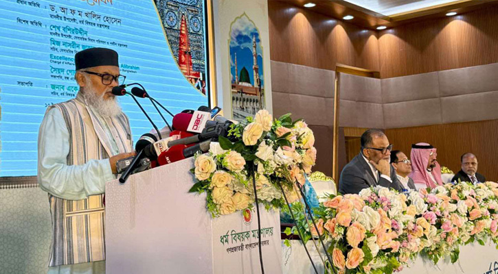 হজ ফ্লাইট ২০২৫ উদ্বোধন করলেন ধর্ম উপদেষ্টা