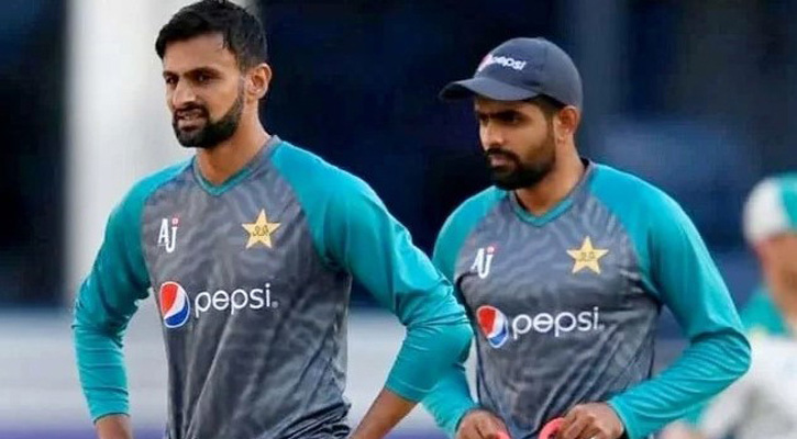 নেপাল দলেও জায়গা পাবে না  বাবর : মালিক