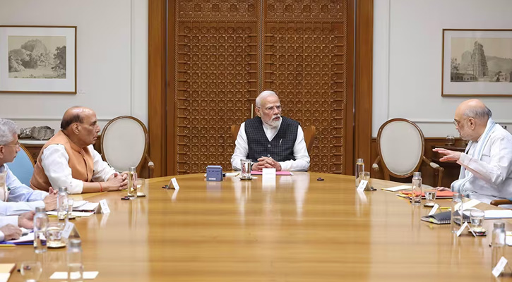 সেনাবাহিনীকে হামলার ‘পূর্ণ স্বাধীনতা’ দিলেন মোদি