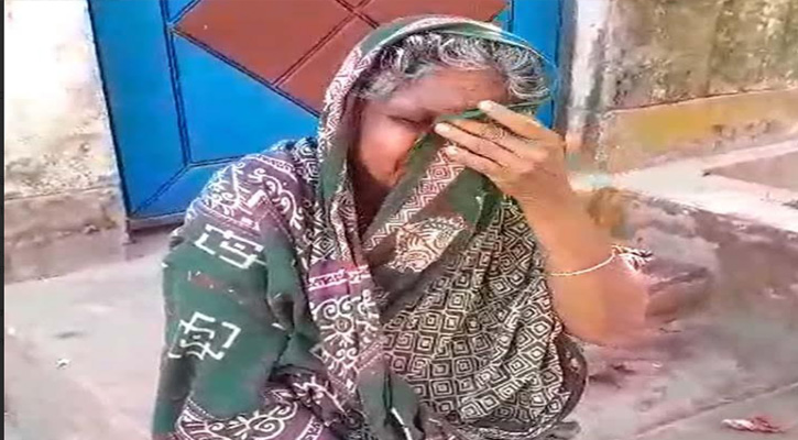 রৌমারীতে  বৃদ্ধাকে চড়-থাপ্পড় মারলেন ইউপি সদস্য