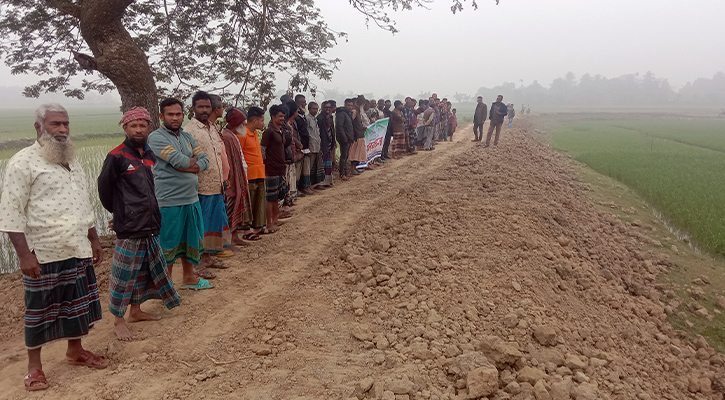 পানি উন্নয়ন বোর্ডের বরাদ্দ বাতিলের দাবিতে মদনে মানববন্ধন