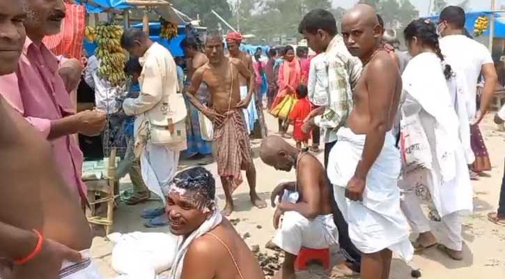 পঞ্চগড়ে বারুনী স্নান উৎসবে গিয়ে এক শিশুর মৃত্যু