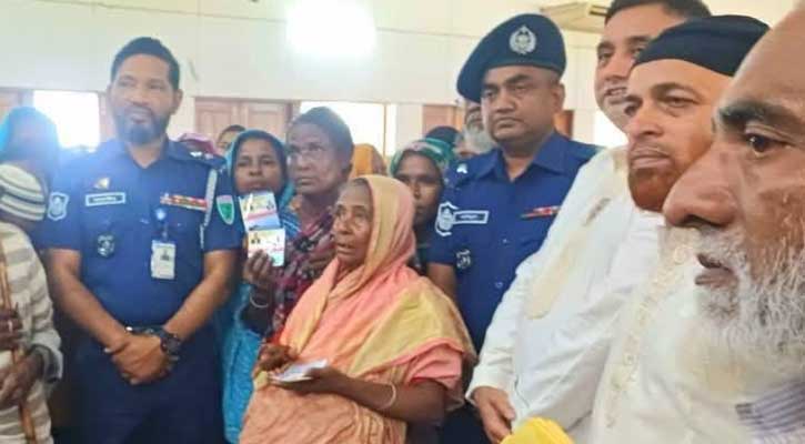 গরিব-দুস্থ মানুষের মাঝে শ্রীমঙ্গল উপজেলা নাগরিক পরিষদের ঈদ উপহার বিতরণ