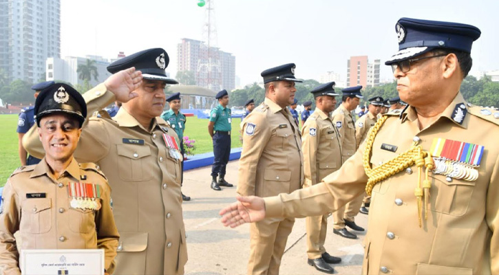পুলিশ সপ্তাহে বিশেষ স্বীকৃতি  আইজি ব্যাজ পেলেন রামগঞ্জ থানার ওসি