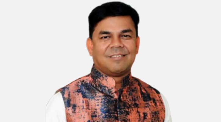 পালানোর সময় ঢাকা বিমানবন্দর থেকে যুবলীগ নেতা গ্রেফতার