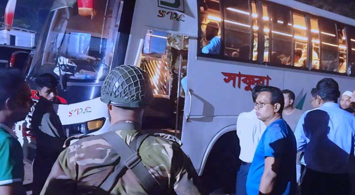 অতিরিক্ত বাসভাড়া আদায়ের অভিযোগে ভ্রাম্যমাণ আদালতের অভিযান