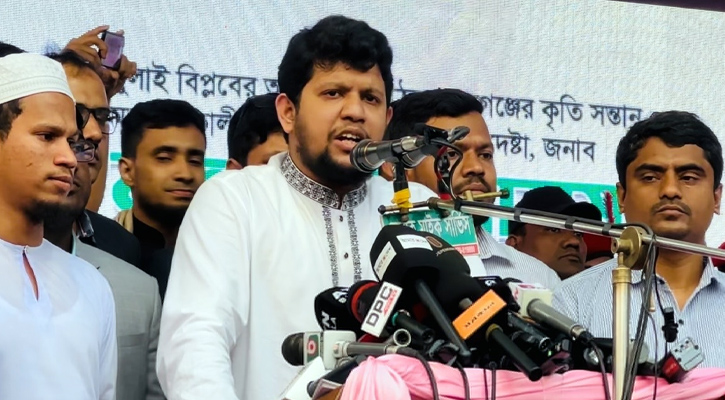 হাসিনার দালালদের উৎখাত করেই নির্বাচন হবে: মাহফুজ