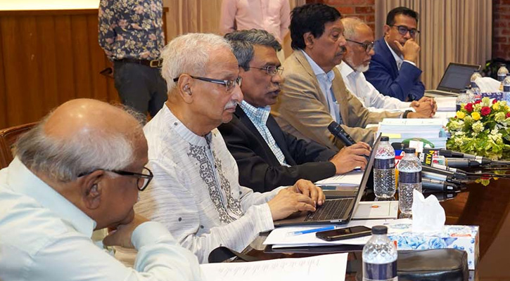ফ্যাসিস্টদের পলায়ন গণতন্ত্রের প্রাথমিক বিজয়: আলী রীয়াজ