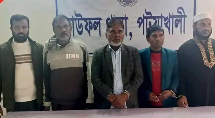 বাউফলে অপারেশন ডেভিল হান্টে গ্রেফতার ৫