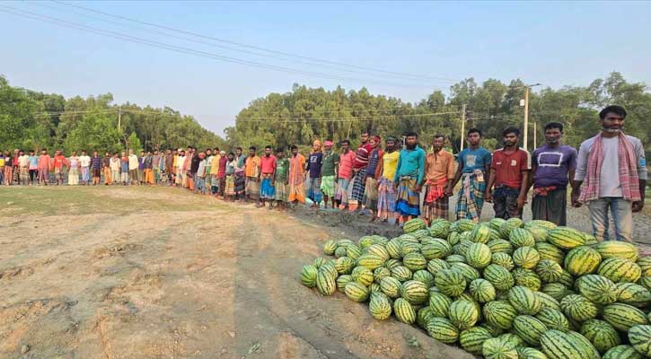 রাঙ্গাবালীতে ভূমি উপসহকারীর বিরুদ্ধে  চাঁদা দাবির অভিযোগ
